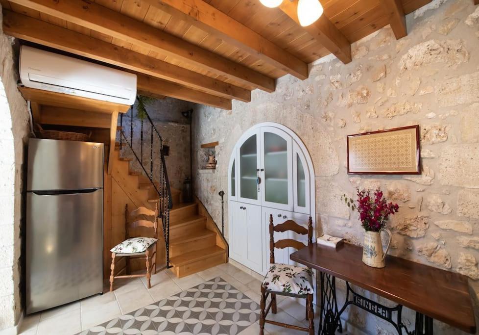 Willa La Casa Di Bella A Tradional Stone House With Barbecue Kariá Zewnętrze zdjęcie